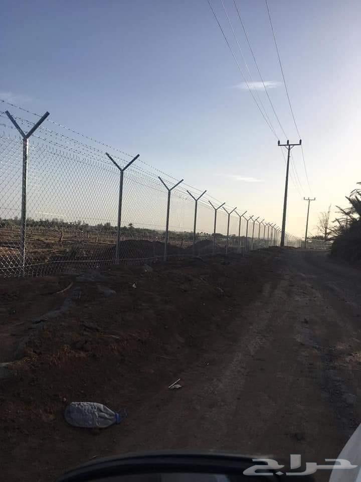 We install and work on all types of fencing in all regions of the Kingdom.63382200011778112