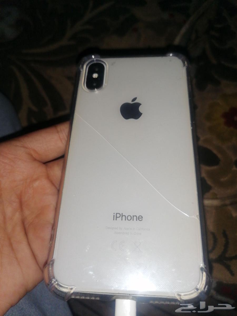 A regular iPhone X has network issues and must be close to the network63758625134467111