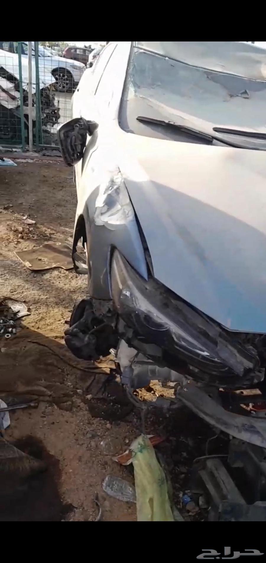 مازدا مصدوم مسقطه للبيع بالكامل وأم جي63399580989185112