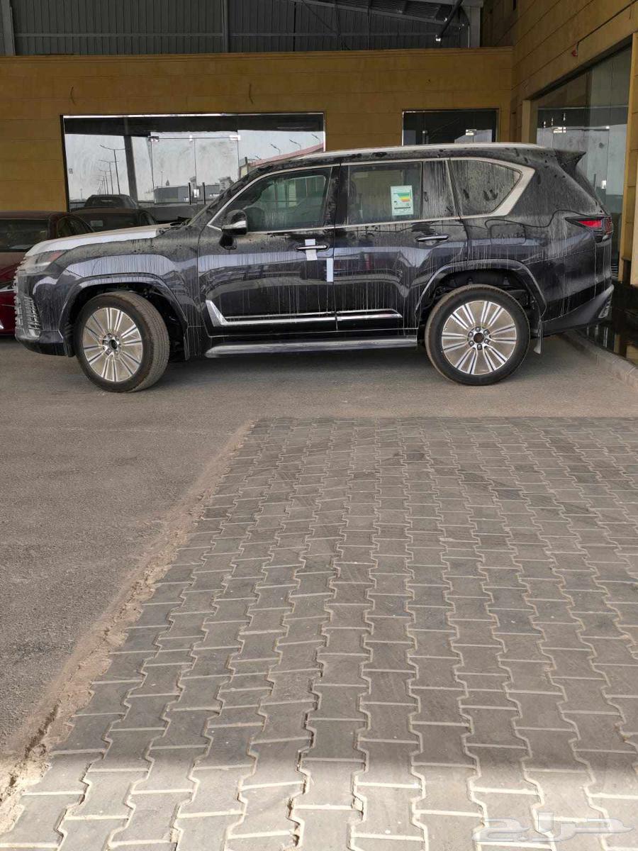 Lexus LX600 BB Gulf model 2024, lowest price at Al-Hassan63403564375170111