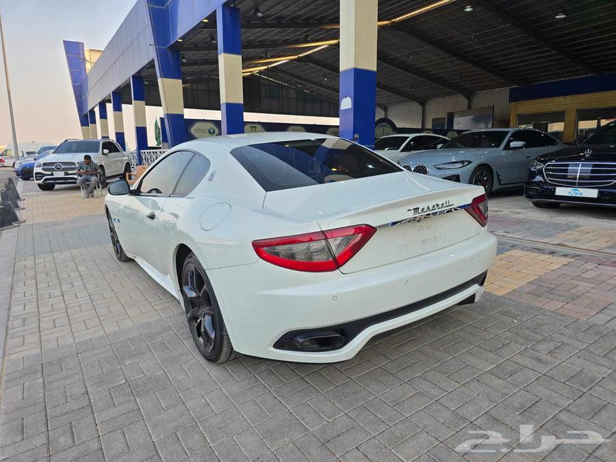 Maserati Gran Turismo 201463398178516737112
