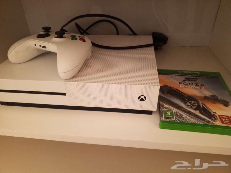 سبب البيع شريت سوني xbox one مافيه ايش مشكله ستخدام خفيف634029632787231121