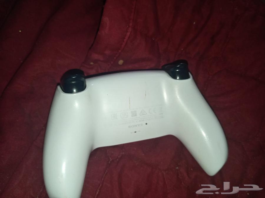 Original Sony 5 controller, its issue is damage due to aging.63392902155779111