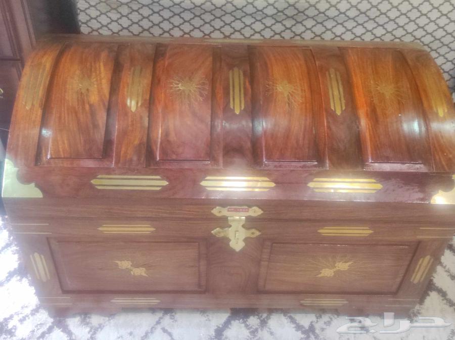Very old, rare box in excellent condition63392496776962112