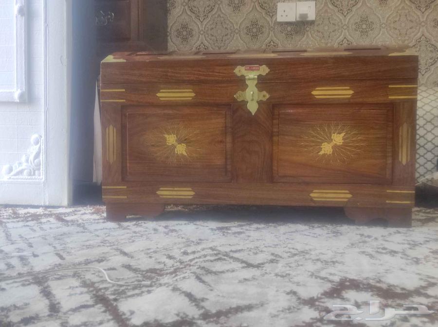 Very old, rare box in excellent condition63392496776962110