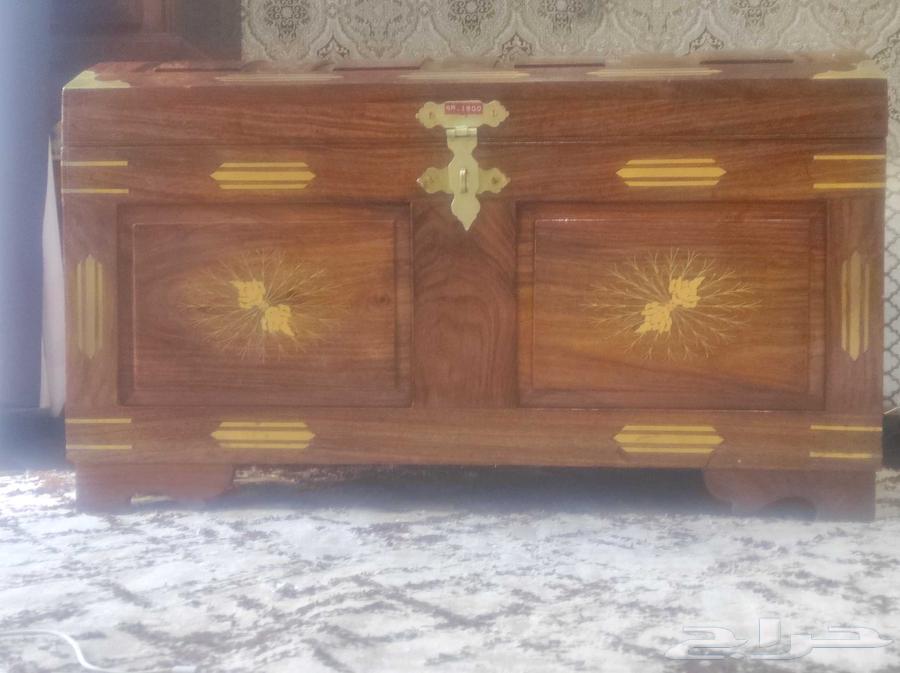 Very old, rare box in excellent condition63392496776962111