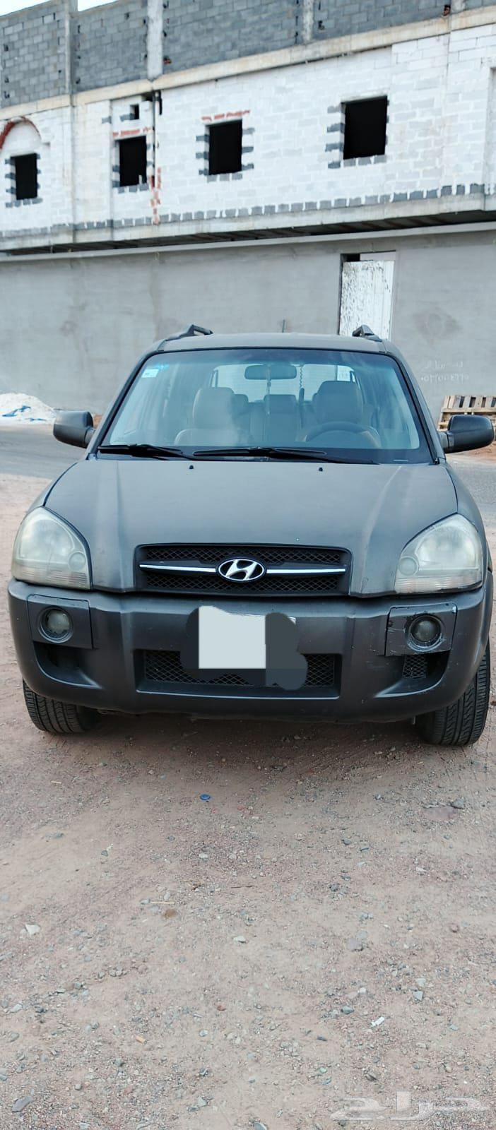 توسان 2008 نظيف ماشاءالله تبارك الله محتاج مساعد امامي فقط.م63399638683010112