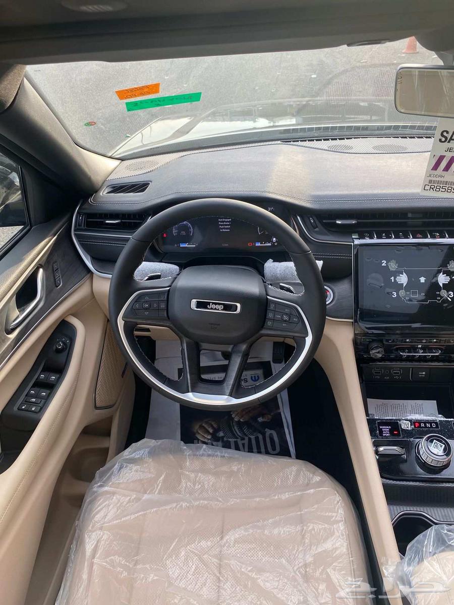 جيب جراند شروكي ليمتيد بلس موديل 202463398303915265113