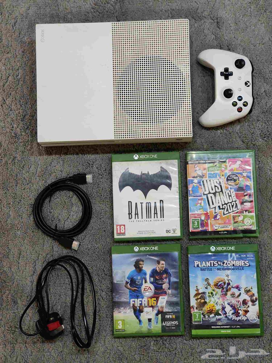 اكس بوكس ون xbox one مع 4 اشرطة العاب63390231707266111