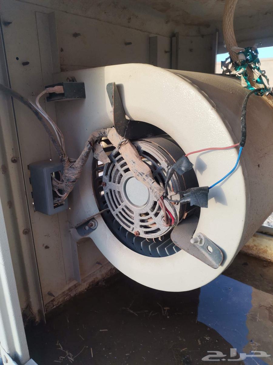 A small air conditioner. Sixth. Working. Done. For sale63380980094722114