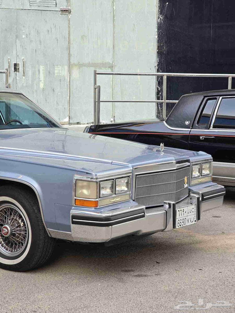 Cadillac Fleetwood model 198463396456502529114
