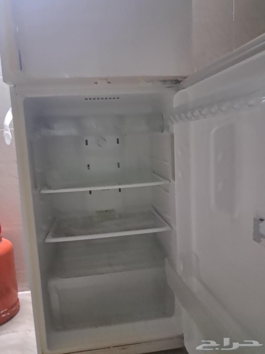 Opportunity.. Samsung RT45HSSW refrigerator, the freezer is working, price is negotiable63390953021697114