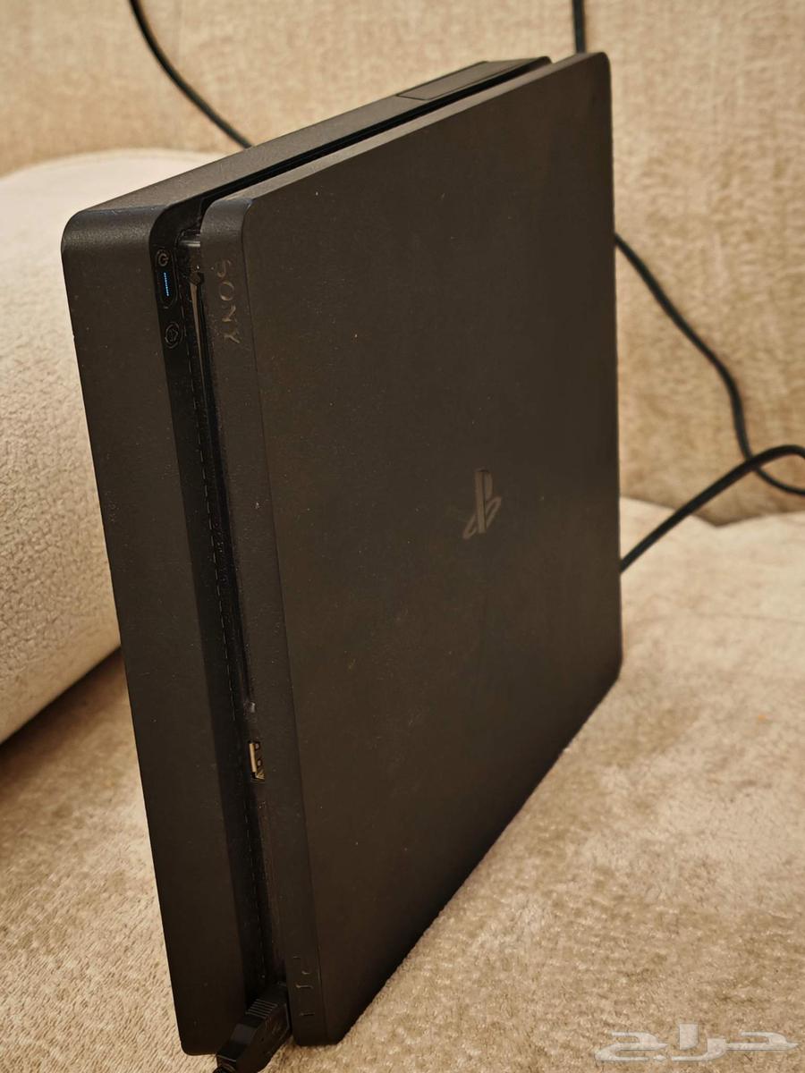 بلايستيشن 4 PS4 مستعمل نظيف للبيع63391373698434111