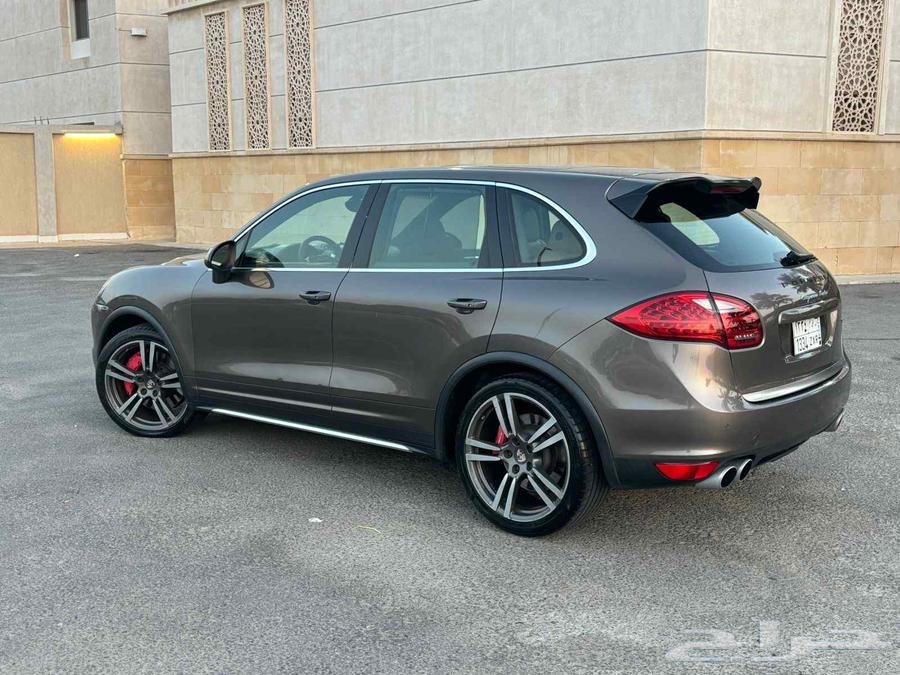Porsche Cayenne Turbo 2012 fully loaded63396392164737114