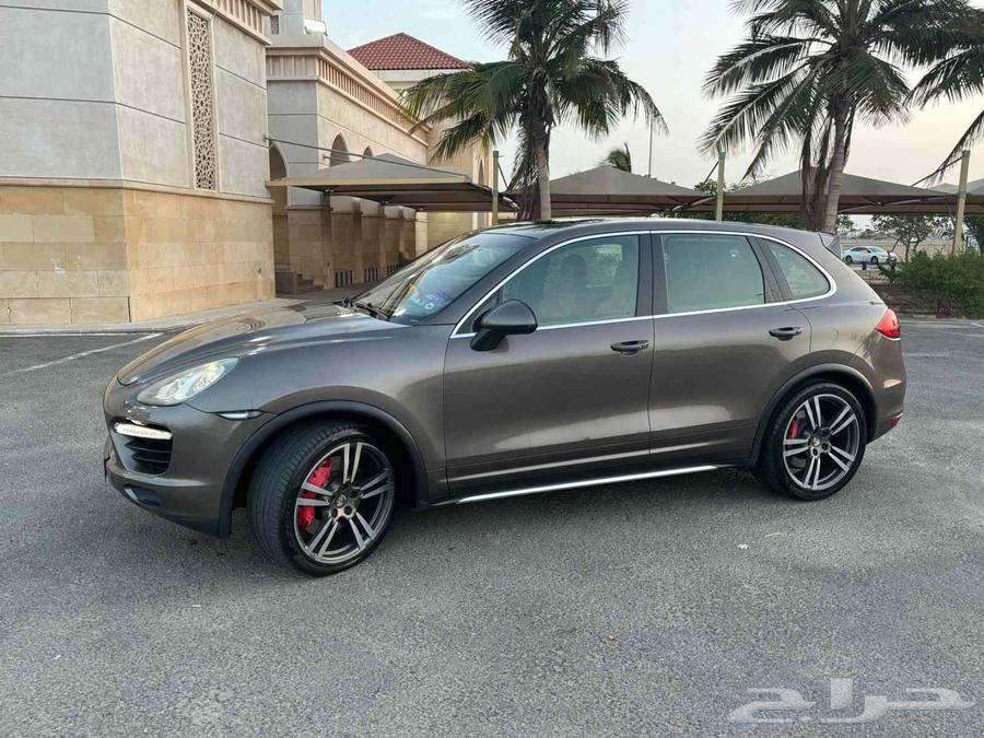 Porsche Cayenne Turbo 2012 fully loaded63396392164737111