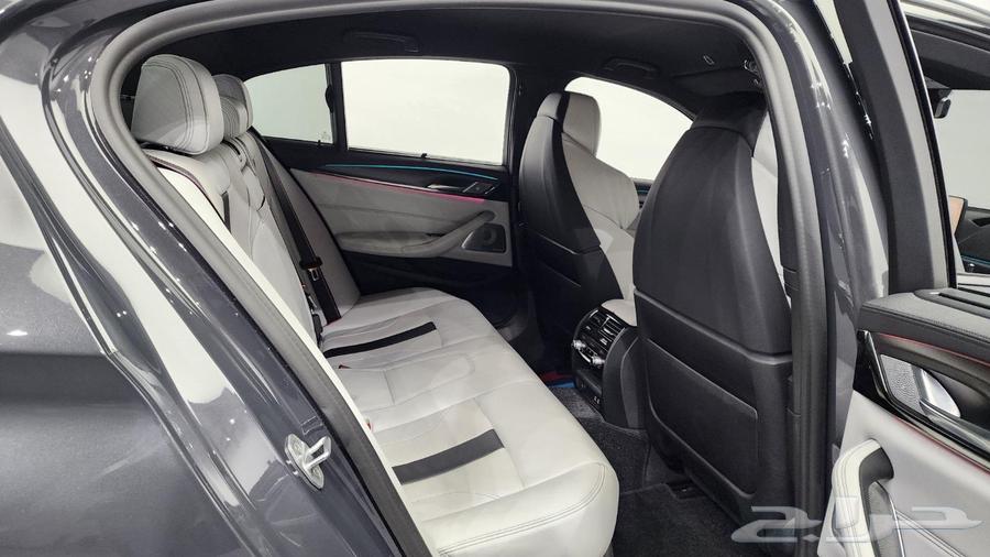 Importing from Korea BMW M5 202163398219714947111