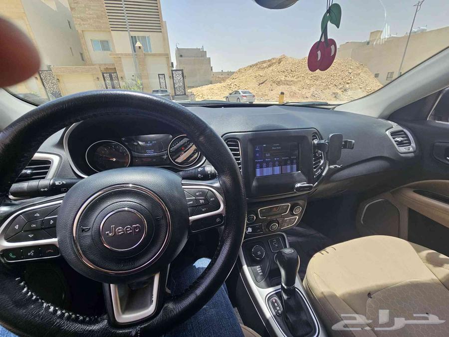 Jeep Compass 201963394526714371110