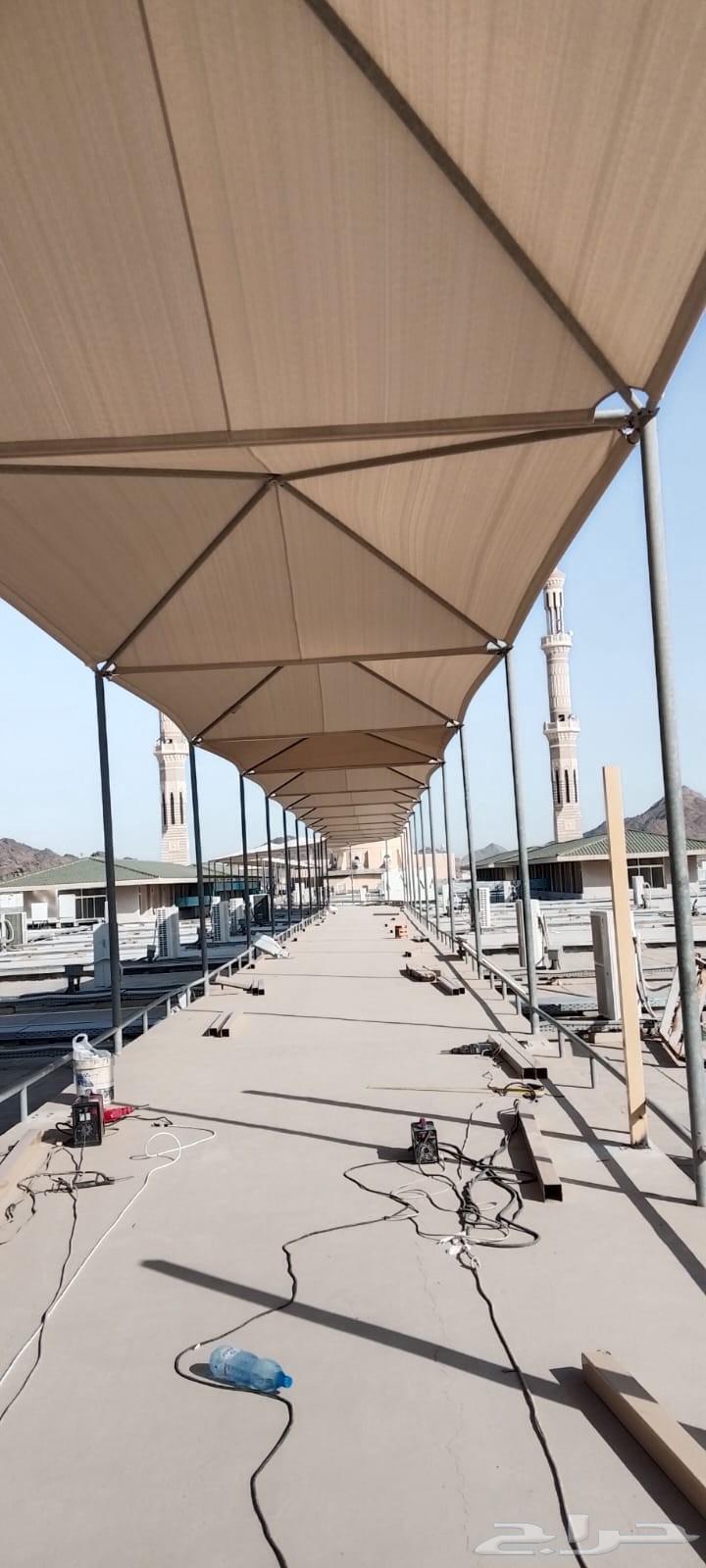 Tents and awnings for residential houses63381026185986112