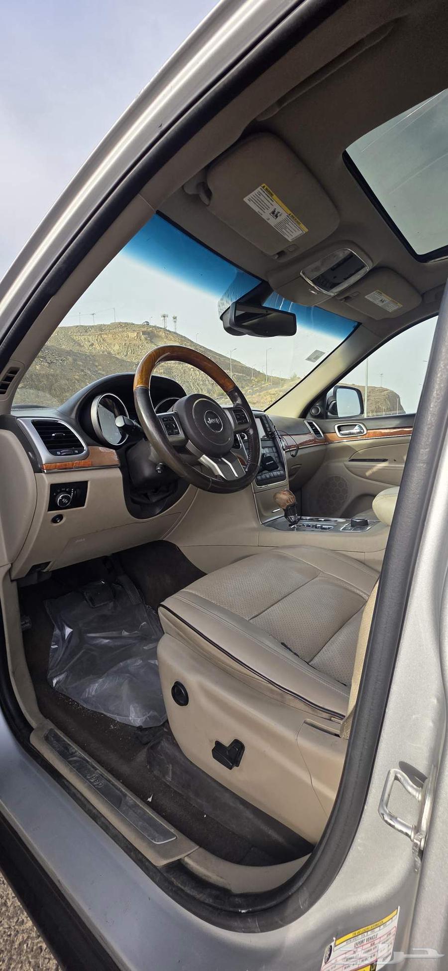 جيب قراند شيروكي (اوفرلاند) 2012 V863396386233217112