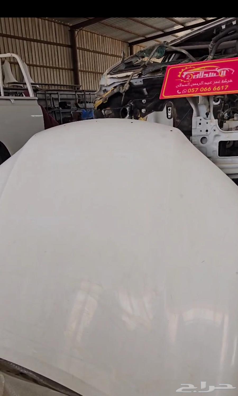White color HiLux pickup truck, local paint, model 2016 and above633901726634251115