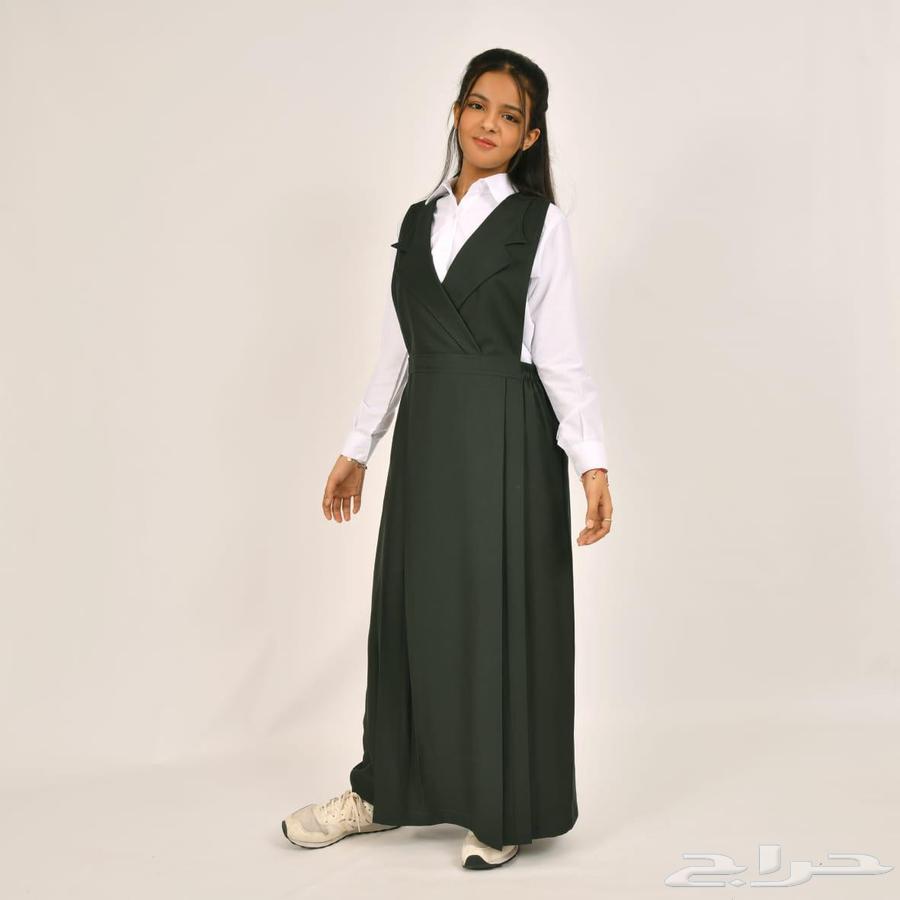 School apron for elementary, middle, and secondary levels. Choose any style you like and enjoy.63388785671298114