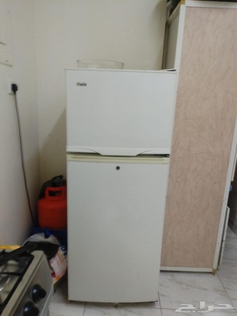 ويوجد دبه غاز وفرن شغال 2 عيون وغساله صغير63387145857537113