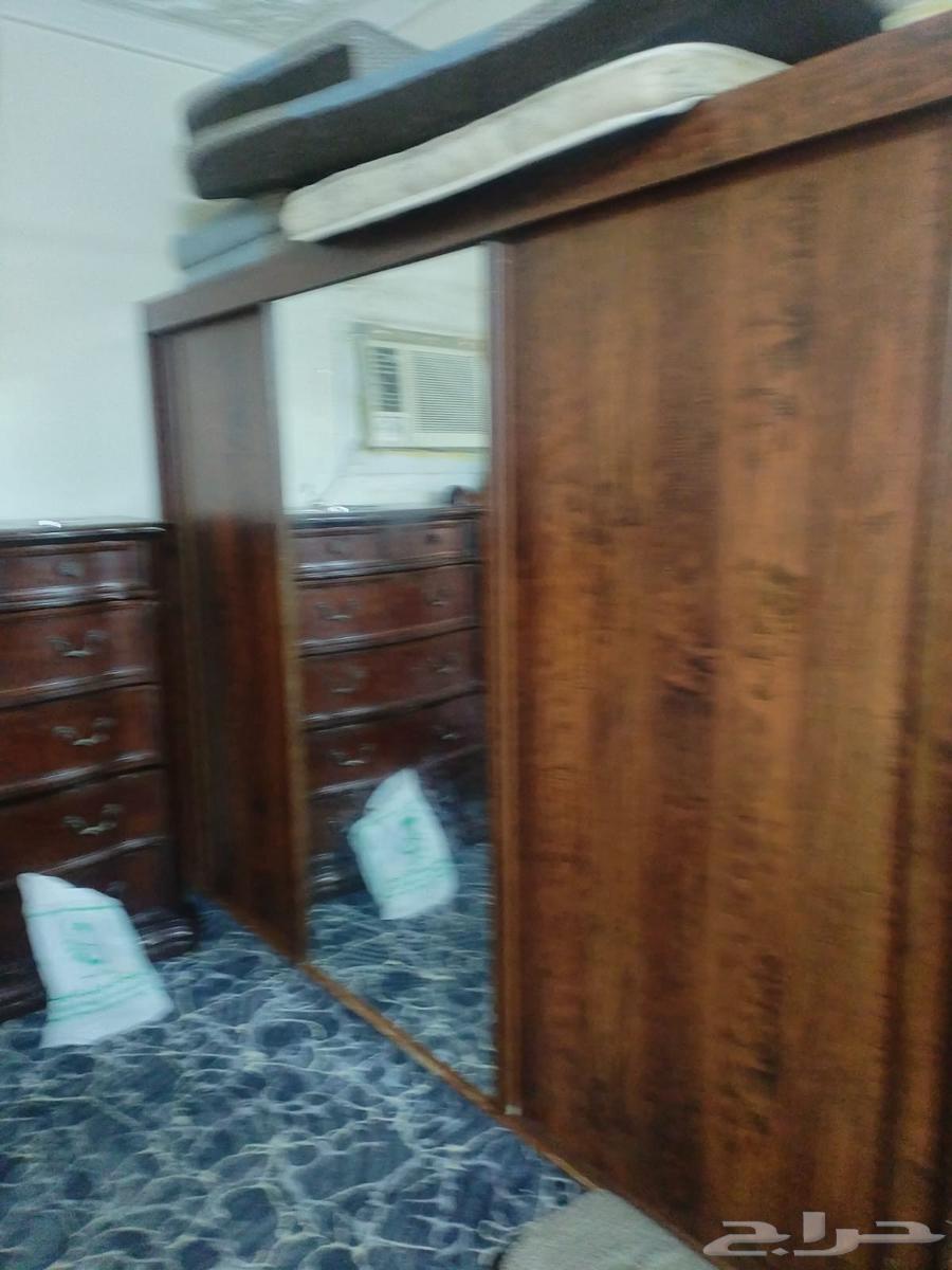 ويوجد دبه غاز وفرن شغال 2 عيون وغساله صغير63387145857537111