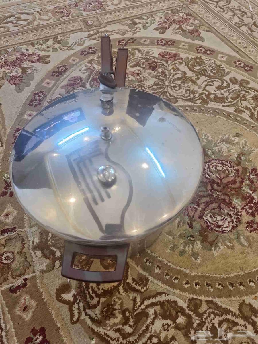Almost new turbo muffler pressure cooker, the requested price is non-negotiable63387981020290113