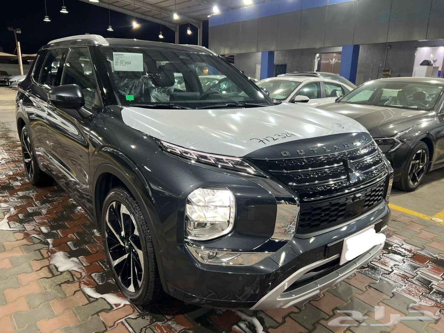 ميتسوبيشي اوتلاندر بريميوم 202563389303784835111