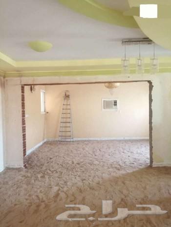Demolition, crushing, leveling, and repairing old houses, and cutting with a rocket.633804913163541116