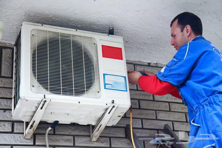 Air conditioning technician, faults and maintenance63381853593731114