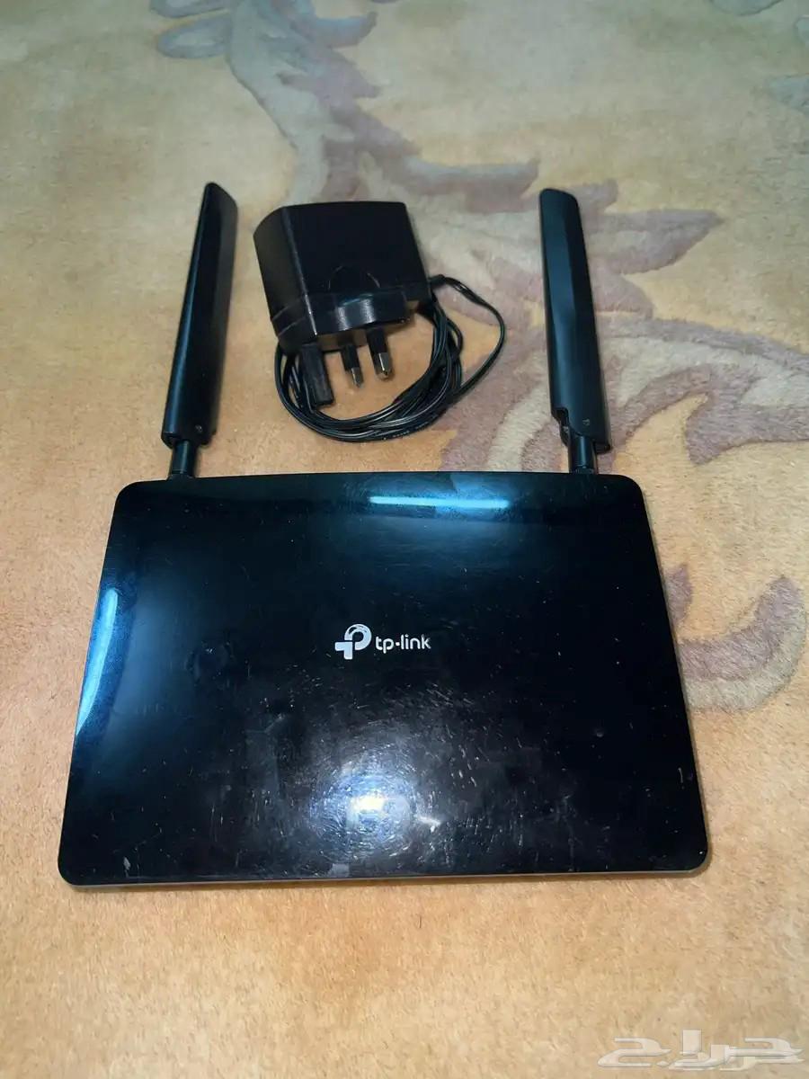 راوتر شريحه من شركة TP-LINK اغراضه كامله بدون الكرتون63387668883714114