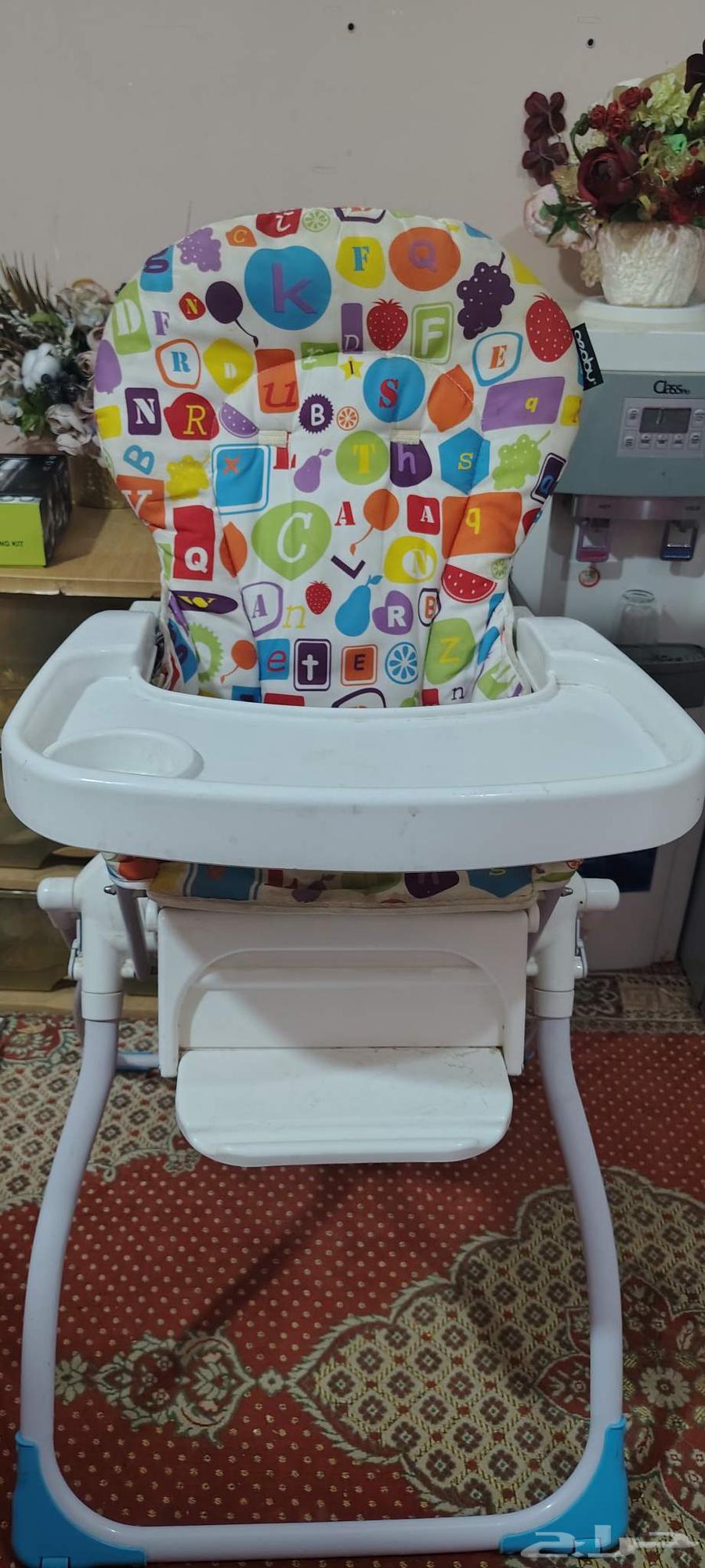 Children's chair and dining table for sale633862011778571127