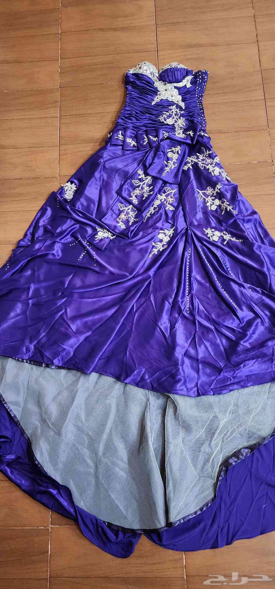 فستان ملكه تم ارتدائه مره واحده63388788190082112