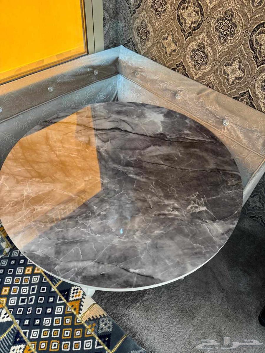 كراسي بيج وطاولة دائرية تفصيل جديد63387588930307114