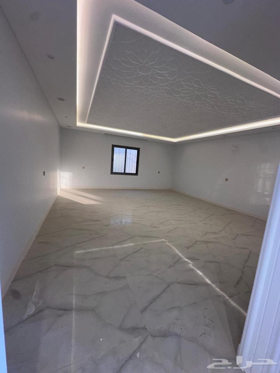 For sale: a house in Namas63381116937859112