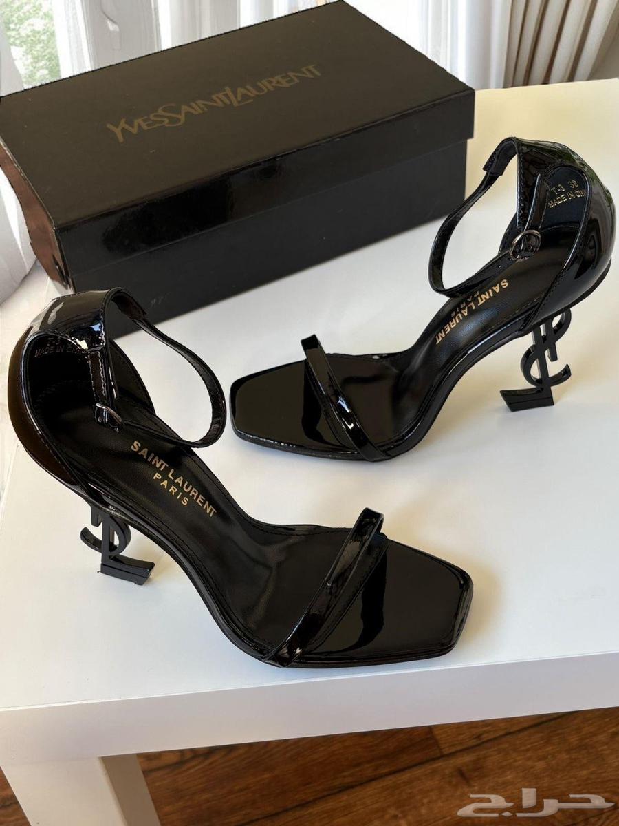 Fantasy show on Yves Saint Laurent heels, only 150, free delivery63384427052417114