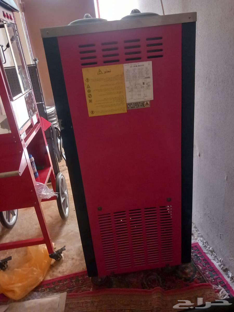 For sale, a large semi-new ice cream machine63383430186882112