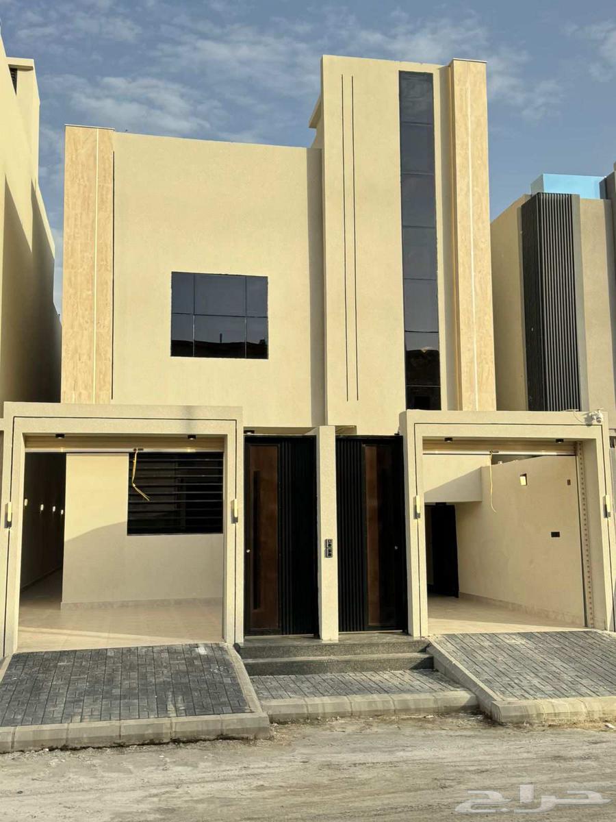 للبيع ادوار ارضيه وارواف بحي الموسي تصميم عصري موقع متميز634375240309781116
