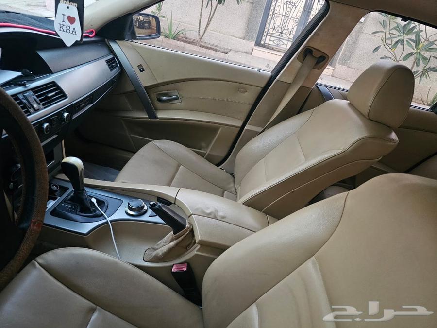 BMW 5 Series 2007 model, matches with me.63384979832579113