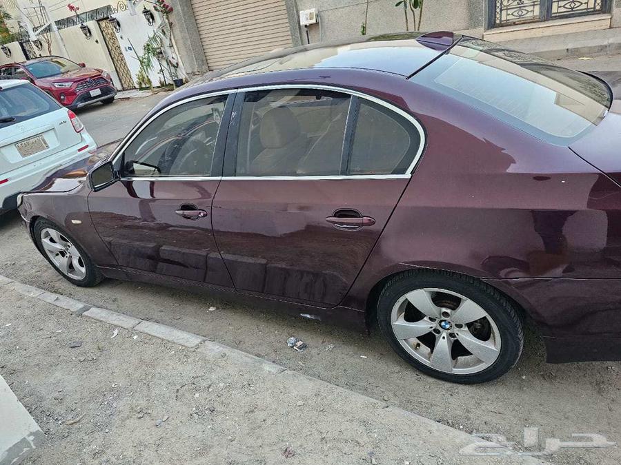 BMW 5 Series 2007 model, matches with me.63384979832579114