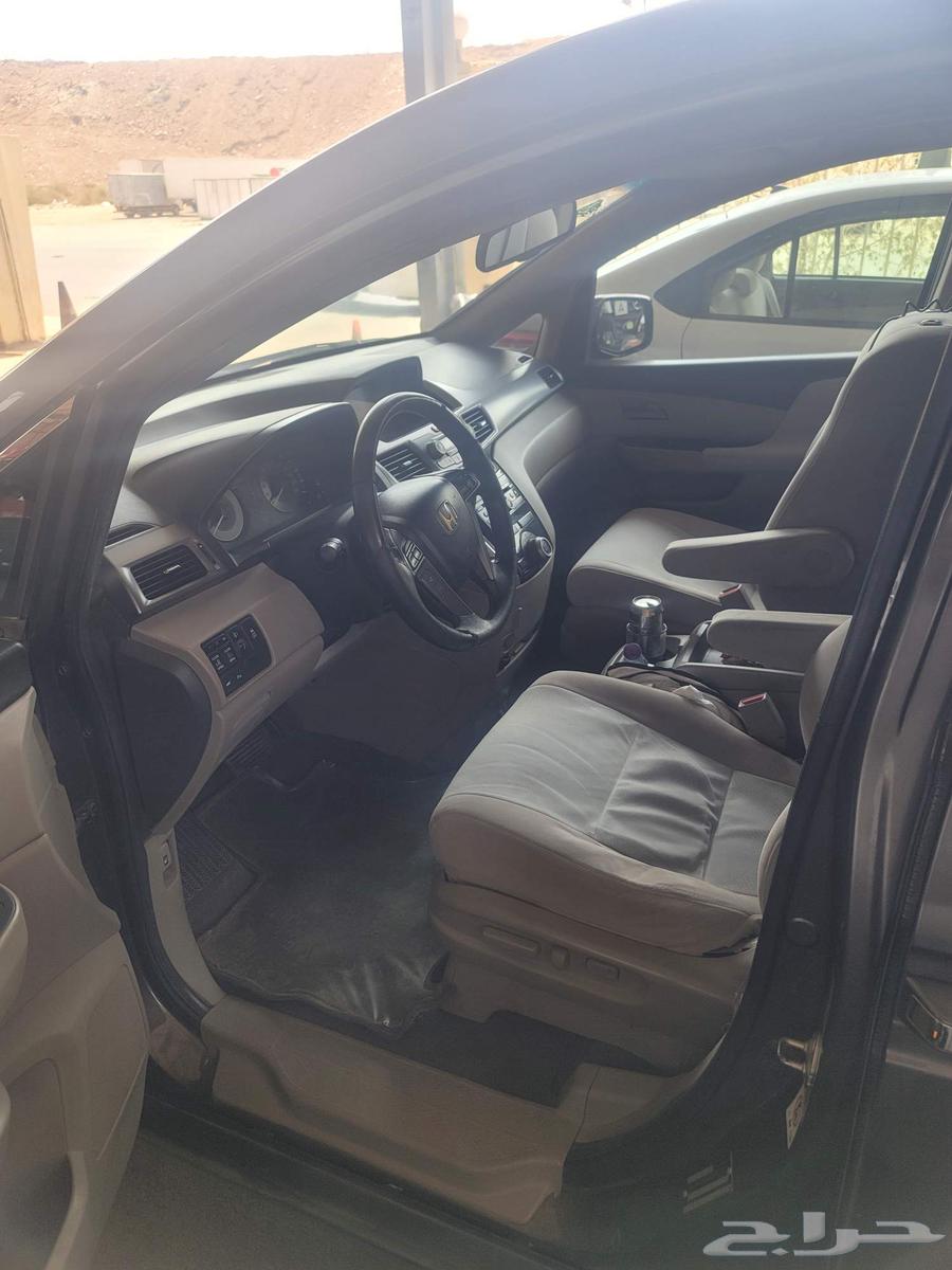 Honda Odyssey 2012 Gray - Equipped with a wheelchair for the elderly63386903355779114