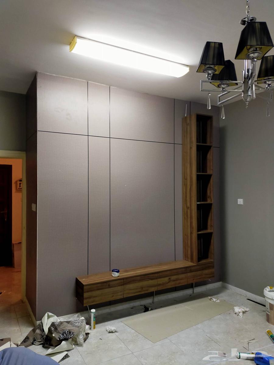Carpenter for doors and wood decorations63381347178626113
