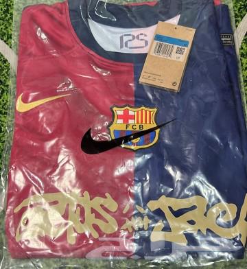 Barcelona T-shirt 25 2463385633026946111