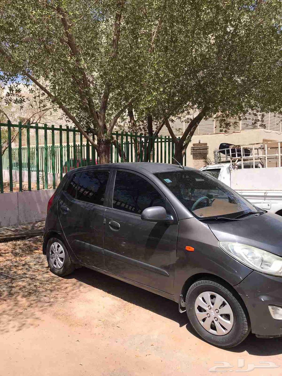 Hyundai i10 car, model 2013. For urgent sale.63382107451905114
