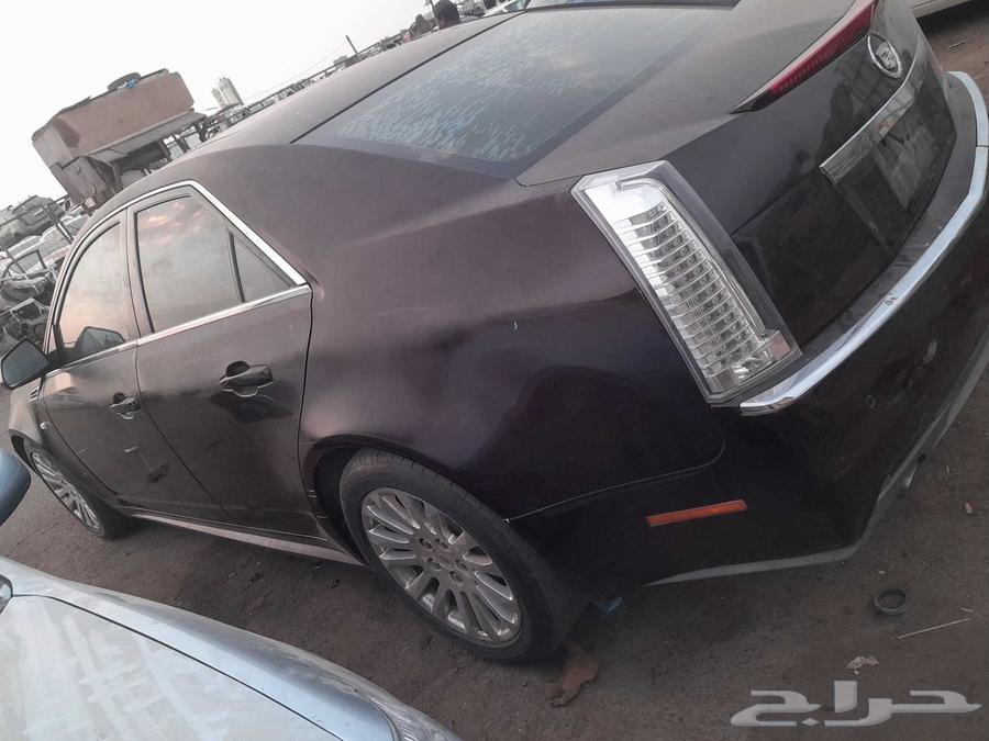 Cadillac CTS 2012 for sale, parts only, dismantled at Al Hamdaniah63381208504323113