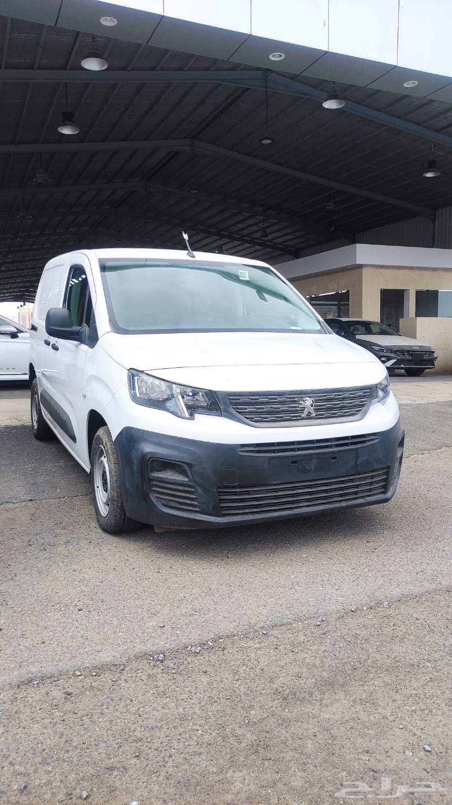 Peugeot Partner Short Chassis 2563382282934146116