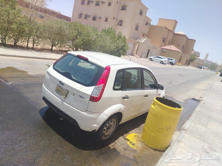 Ford Fiesta 201563617875189763111