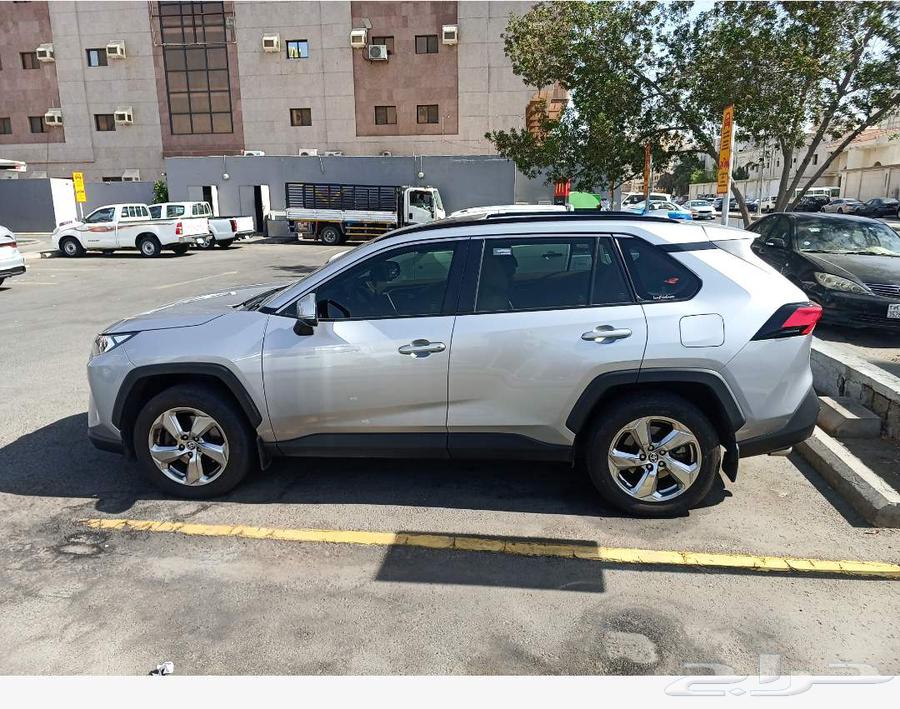RAV4 2020 full tank gasoline last maintenance at the agency 120k maintenance63617961949185111