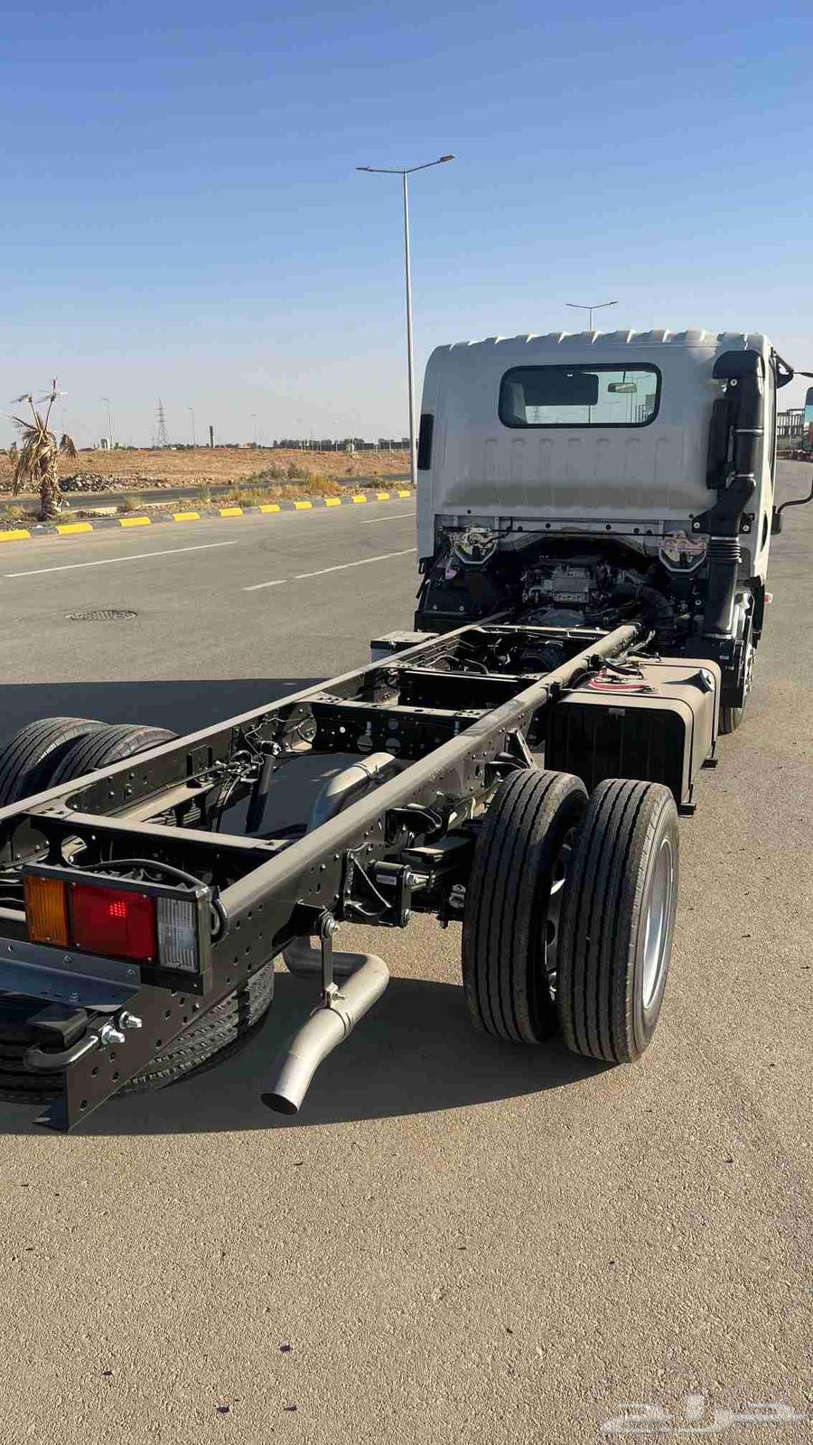 Isuzu Dina 4 Ton Chassis 4.95 202563617860558081114